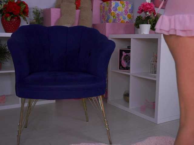 AvaSolis's BongaCams show and profile