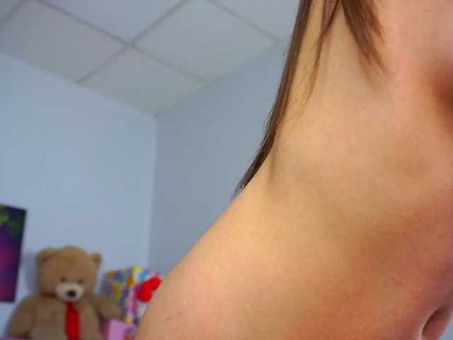 AvaSolis's BongaCams show and profile