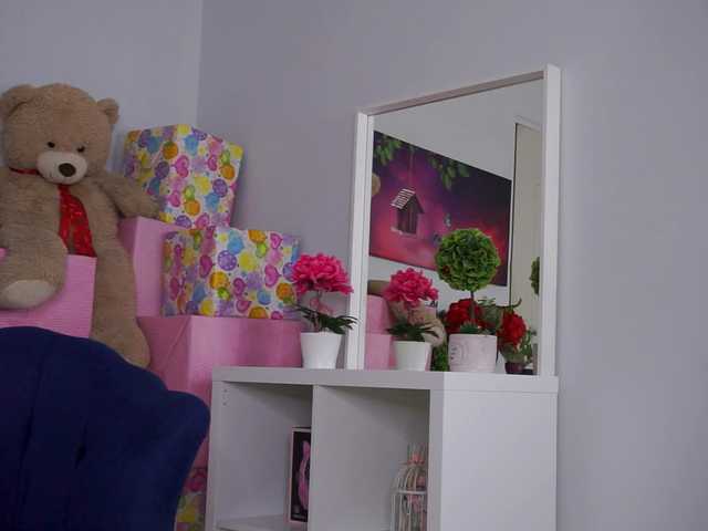 AvaSolis's BongaCams show and profile