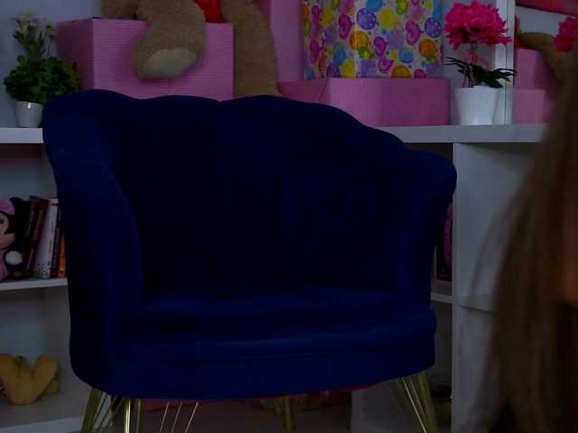 AvaSolis's BongaCams show and profile