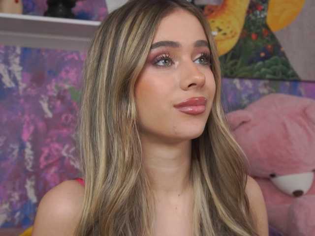 AvaSolis's BongaCams show and profile