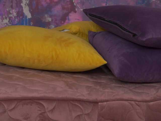 AvaSolis's BongaCams show and profile