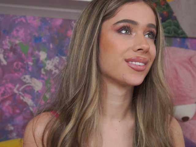 AvaSolis's BongaCams show and profile