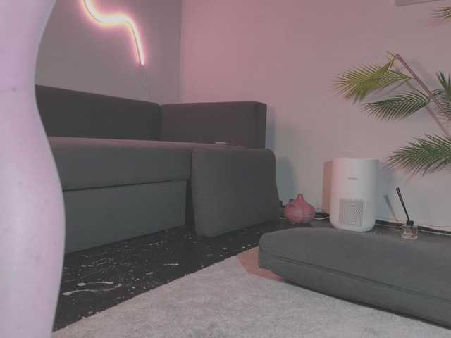 Monicami's BongaCams show and profile