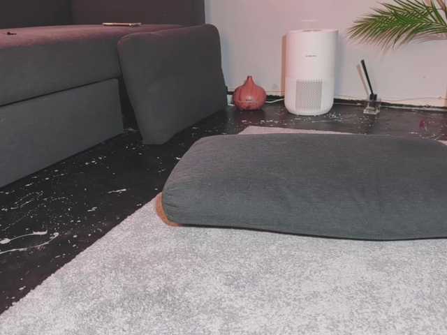 Monicami's BongaCams show and profile