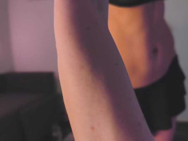 Monicami's BongaCams show and profile