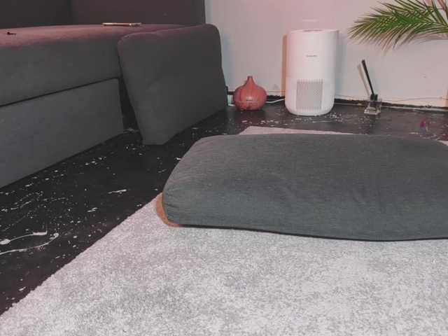 Monicami's BongaCams show and profile