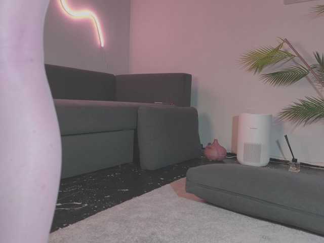 Monicami's BongaCams show and profile