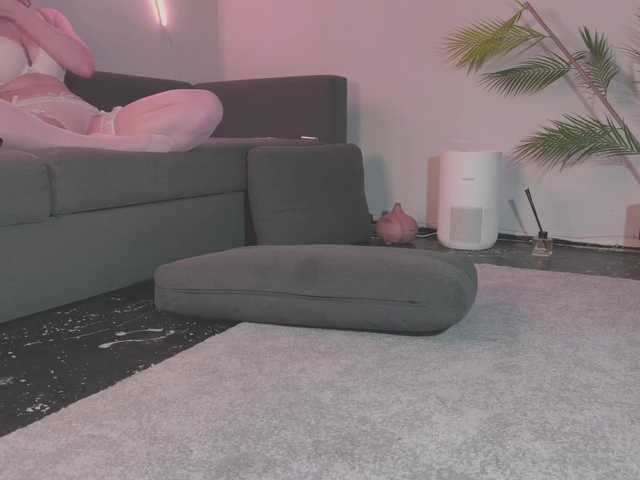 Monicami's BongaCams show and profile