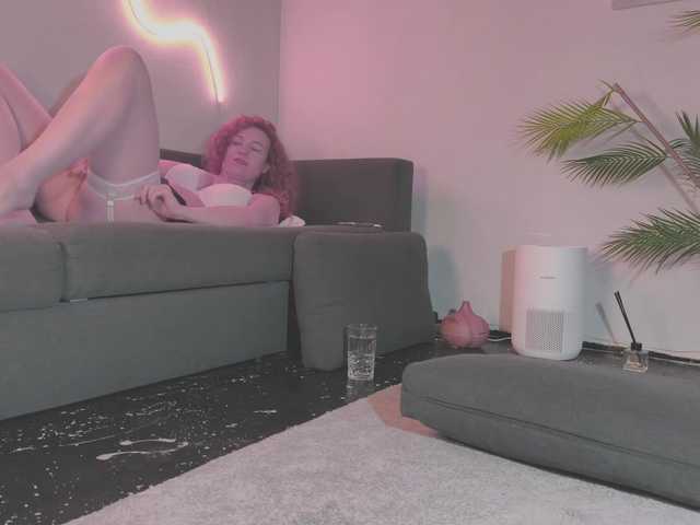 Monicami's BongaCams show and profile