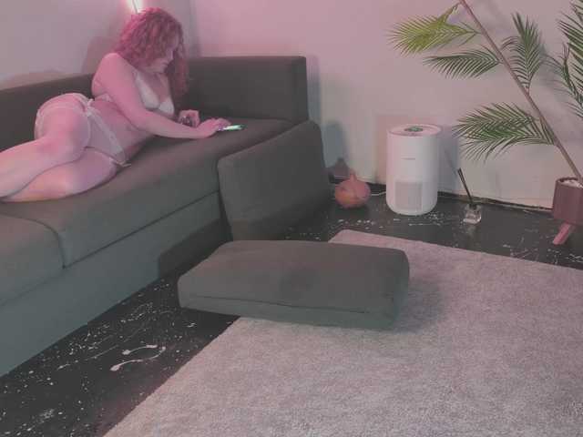 Monicami's BongaCams show and profile