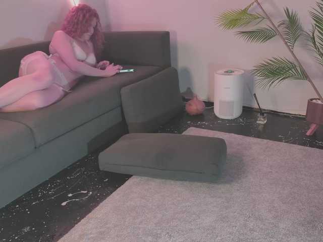 Monicami's BongaCams show and profile