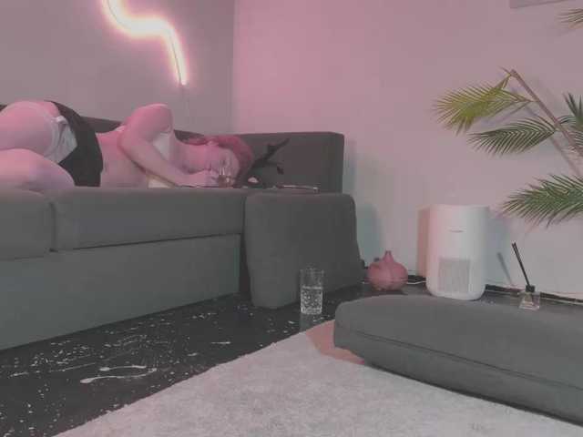 Monicami's BongaCams show and profile