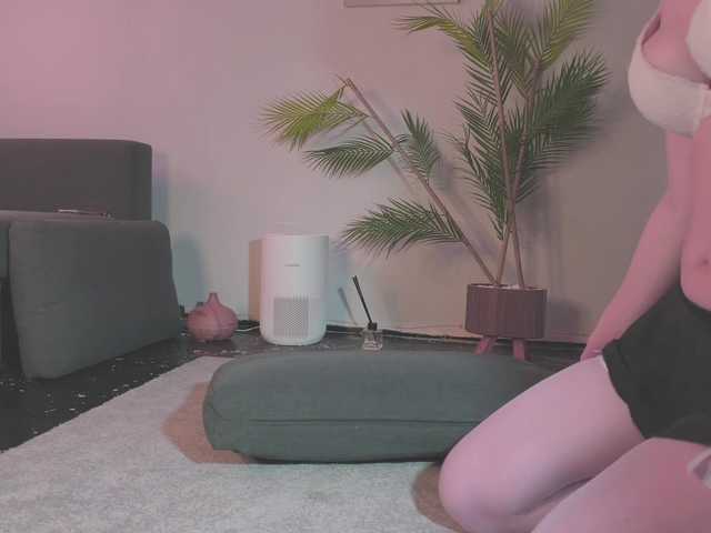 Monicami's BongaCams show and profile