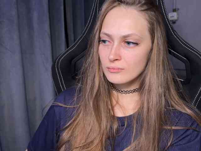 cutemilana_sexwife1 webcam