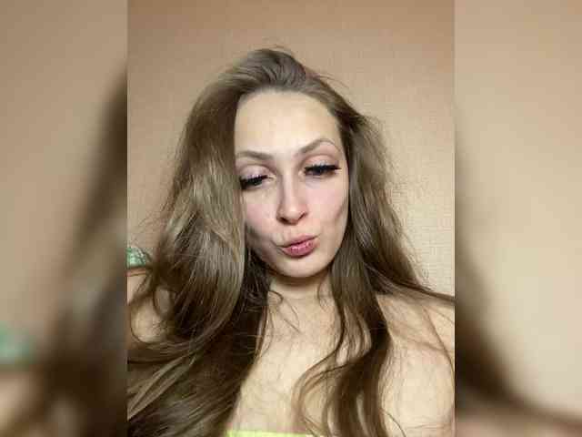 cutemilana_sw1 webcam