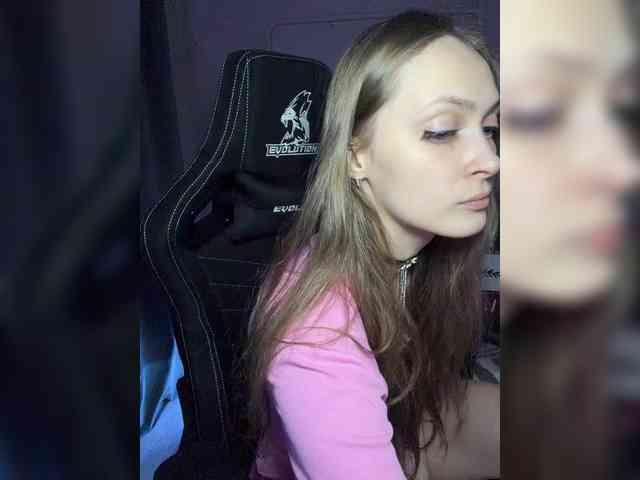 cutemilana_sexwife1 webcam