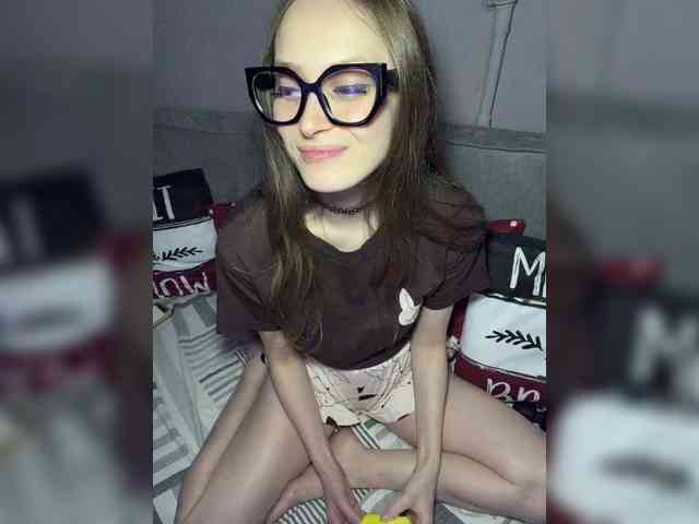 cutemilana_sexwife1 webcam