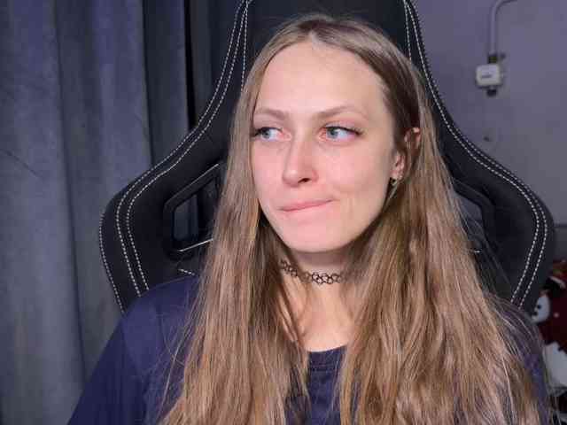 cutemilana_sexwife1 webcam