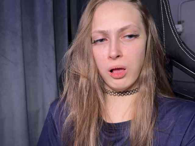 cutemilana_sexwife1 webcam