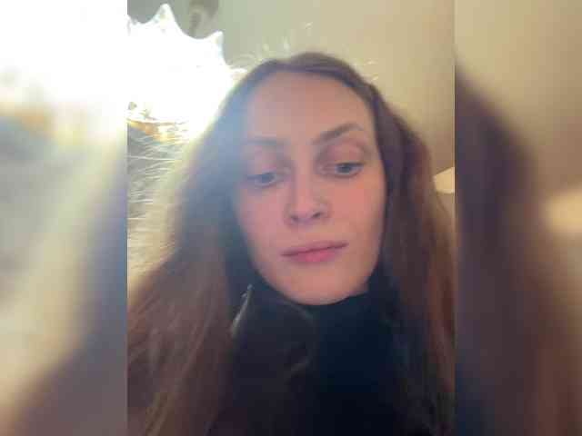 cutemilana_sw1 webcam