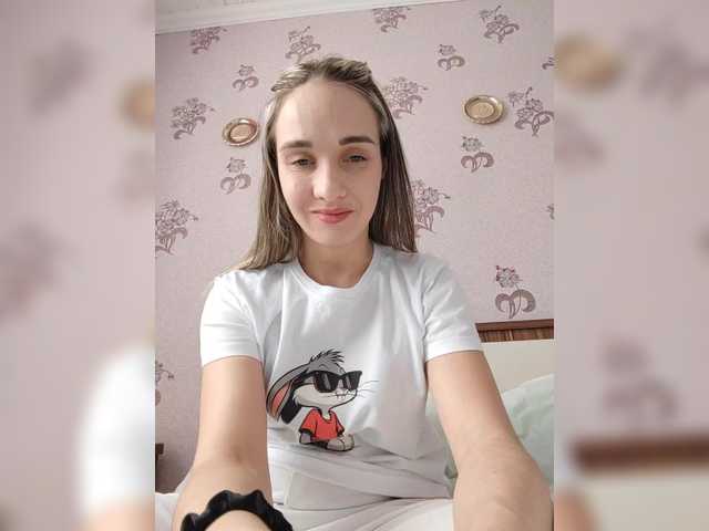 Chloe1231's BongaCams show and profile