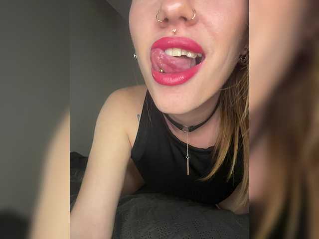 VanessaVenom's BongaCams show and profile