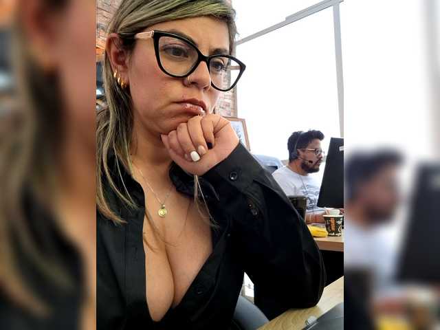 Cata-office1's BongaCams show and profile