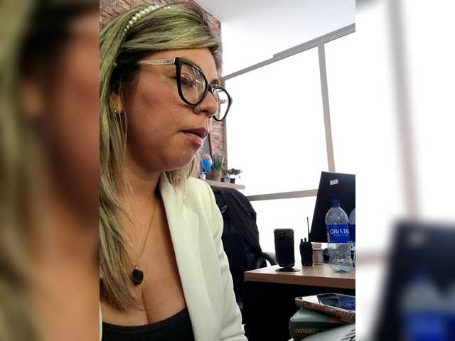 Cata-office1's BongaCams show and profile