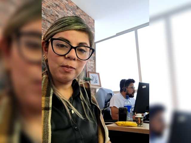 Cata-office1 – webcam model profile photo