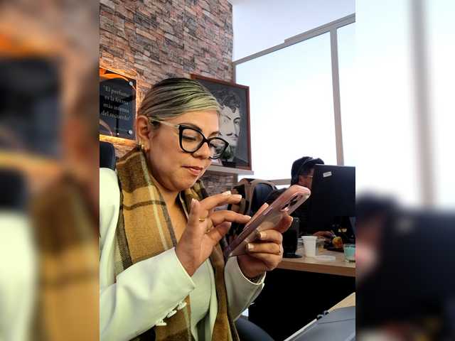 Cata-office1's BongaCams show and profile