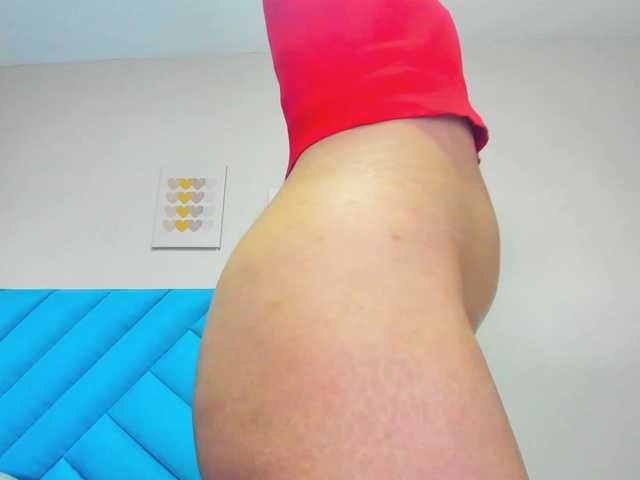 annataylorx's BongaCams show and profile