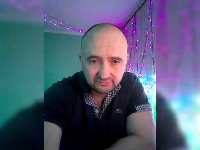 Come1tomorrow1 Live Webcam on BongaCams