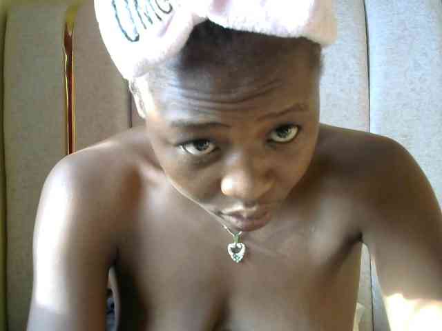 ebony-queen11 webcam