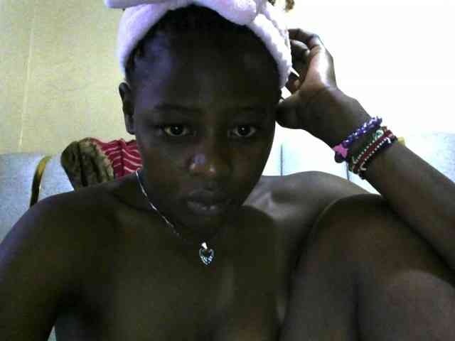 ebony-queen11 webcam