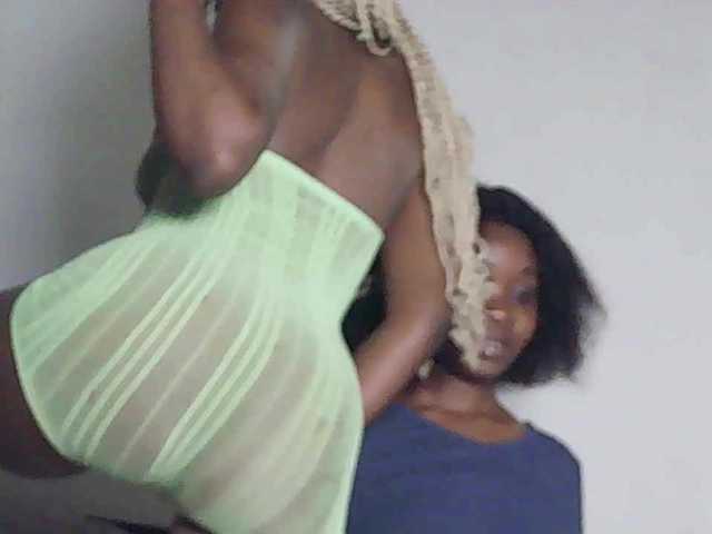 Sandequeen's BongaCams show and profile