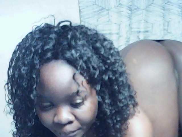 Sandequeen's BongaCams show and profile