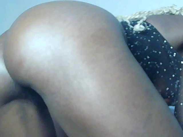 Sandequeen's BongaCams show and profile