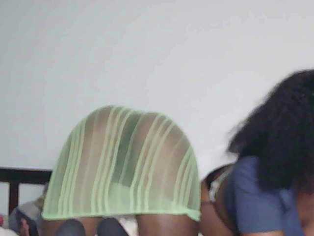 Sandequeen's BongaCams show and profile