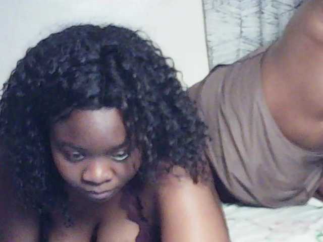 Sandequeen's BongaCams show and profile