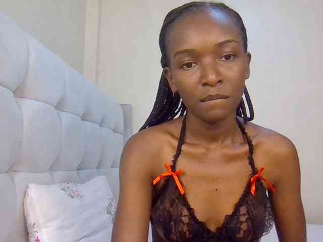 missvee121 Live Webcam on BongaCams