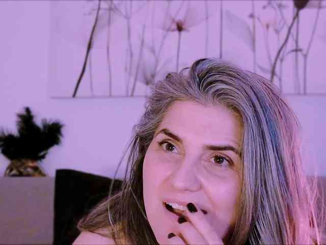 lunagosmile lunagosmile