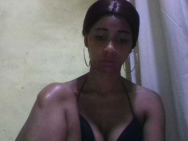 zelioness from BongaCams