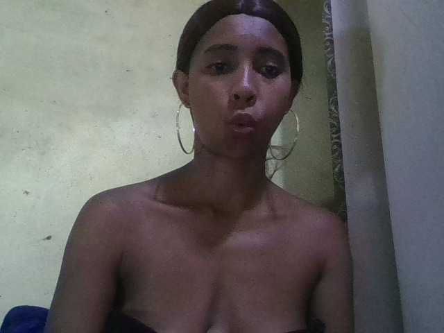 zelioness from BongaCams is Freechat