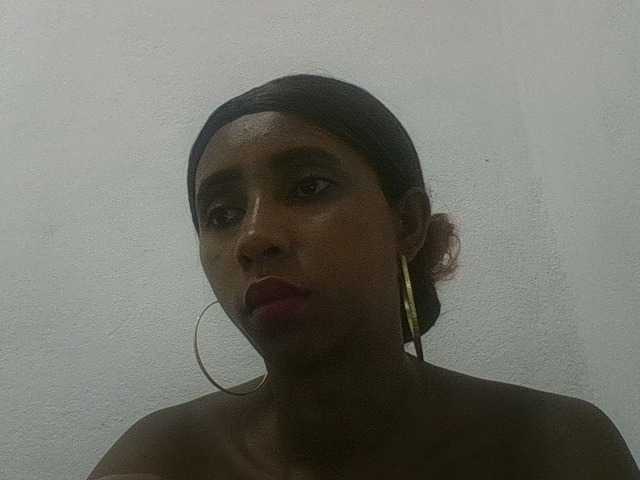 zelioness, une amatrice française avec qui discuter et avoir du sexe