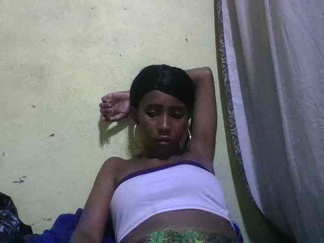 zelioness Live Webcam on BongaCams