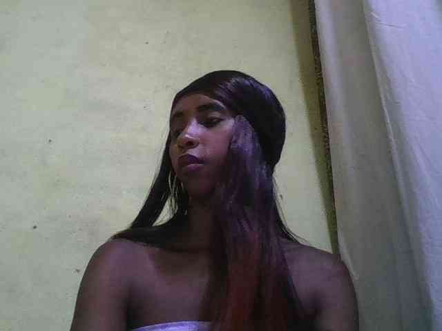 zelioness Live Webcam on BongaCams