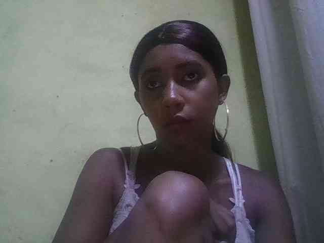 zelioness Live Webcam on BongaCams