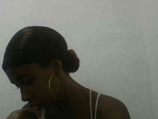 zelioness Live Webcam on BongaCams