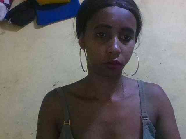 zelioness Live Webcam on BongaCams